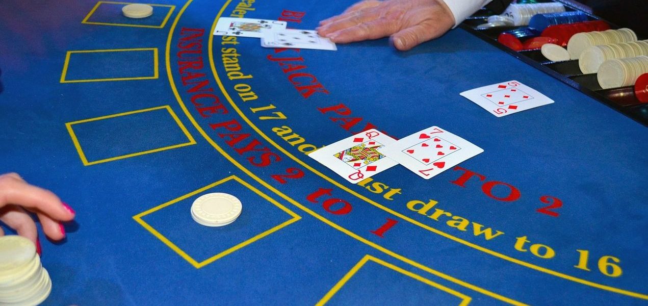 ag电子俱乐部独家解析:飞禽走兽真人桌游的合规体验与致胜技巧
